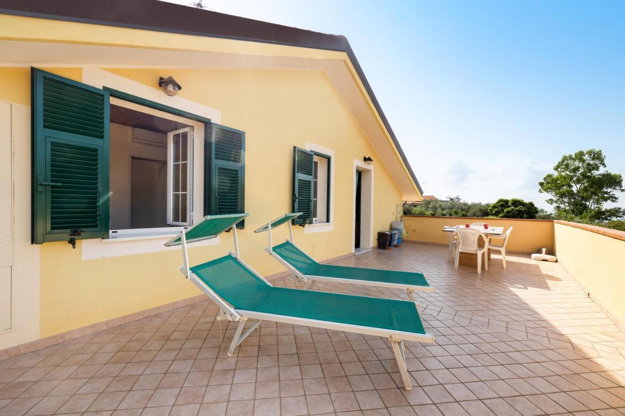 Apartament La Casa Di Lady Ceriale Zewnętrze zdjęcie